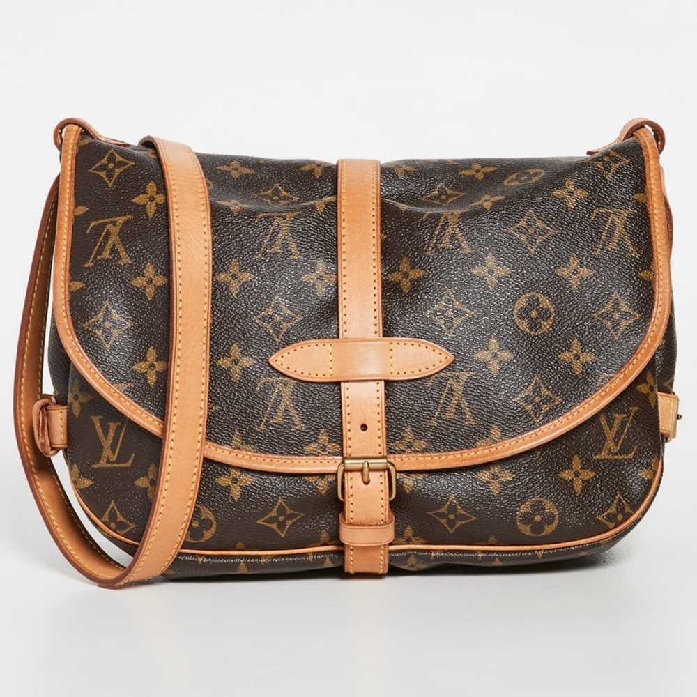 LOUIS VUITTON Saumur 30 Crossbody Bag